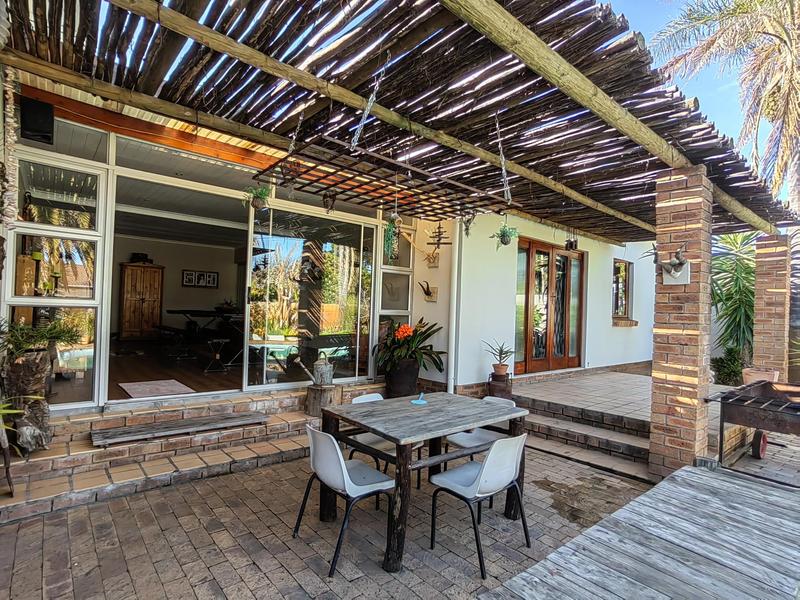 5 Bedroom Property for Sale in Prince Alfred Hamlet Western Cape